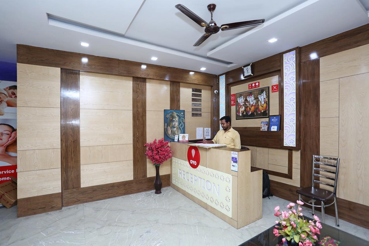 Oyo 9233 Hotel Cottage Lord Krishna Nova Deli Exterior foto