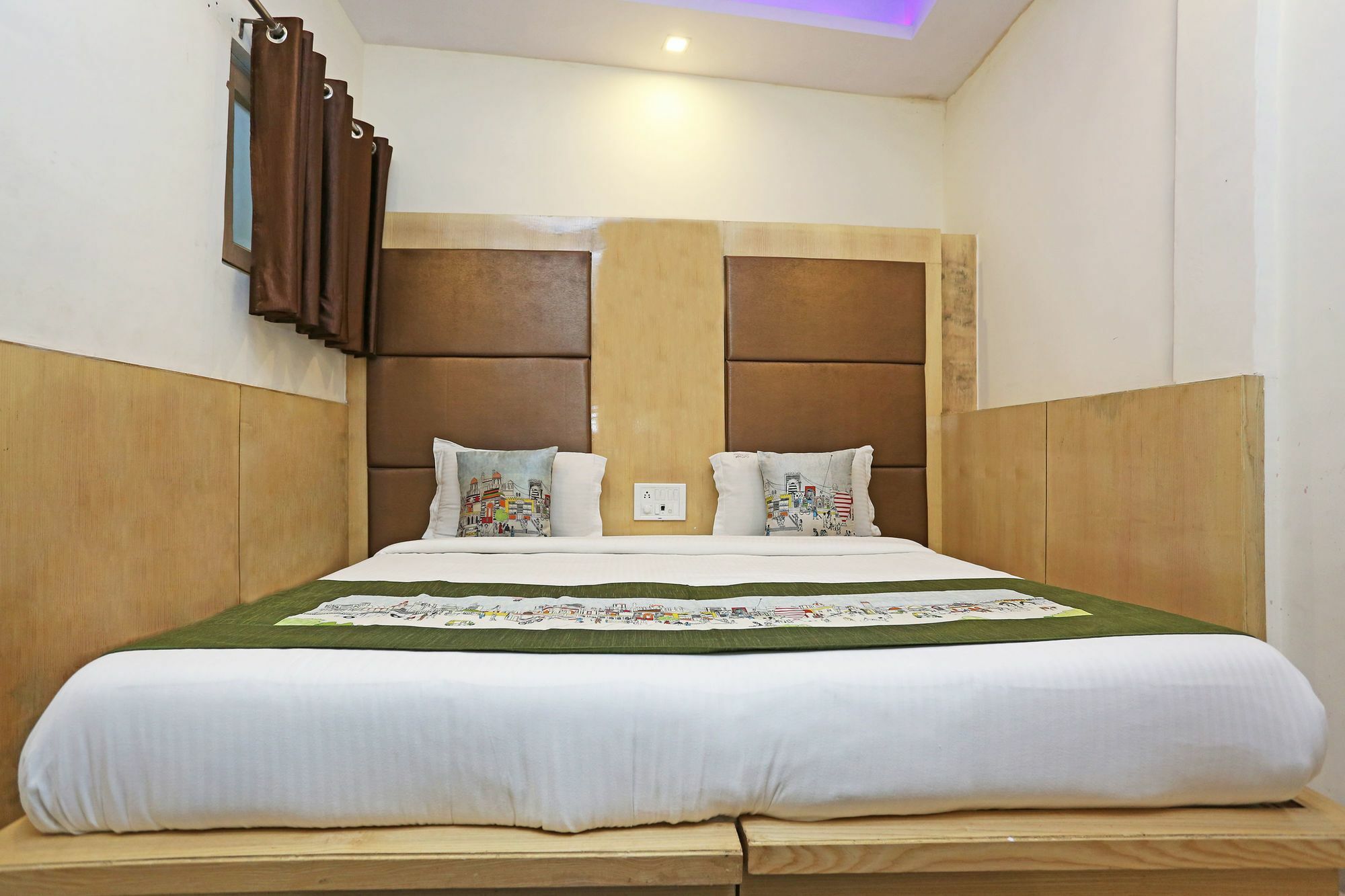 Oyo 9233 Hotel Cottage Lord Krishna Nova Deli Exterior foto