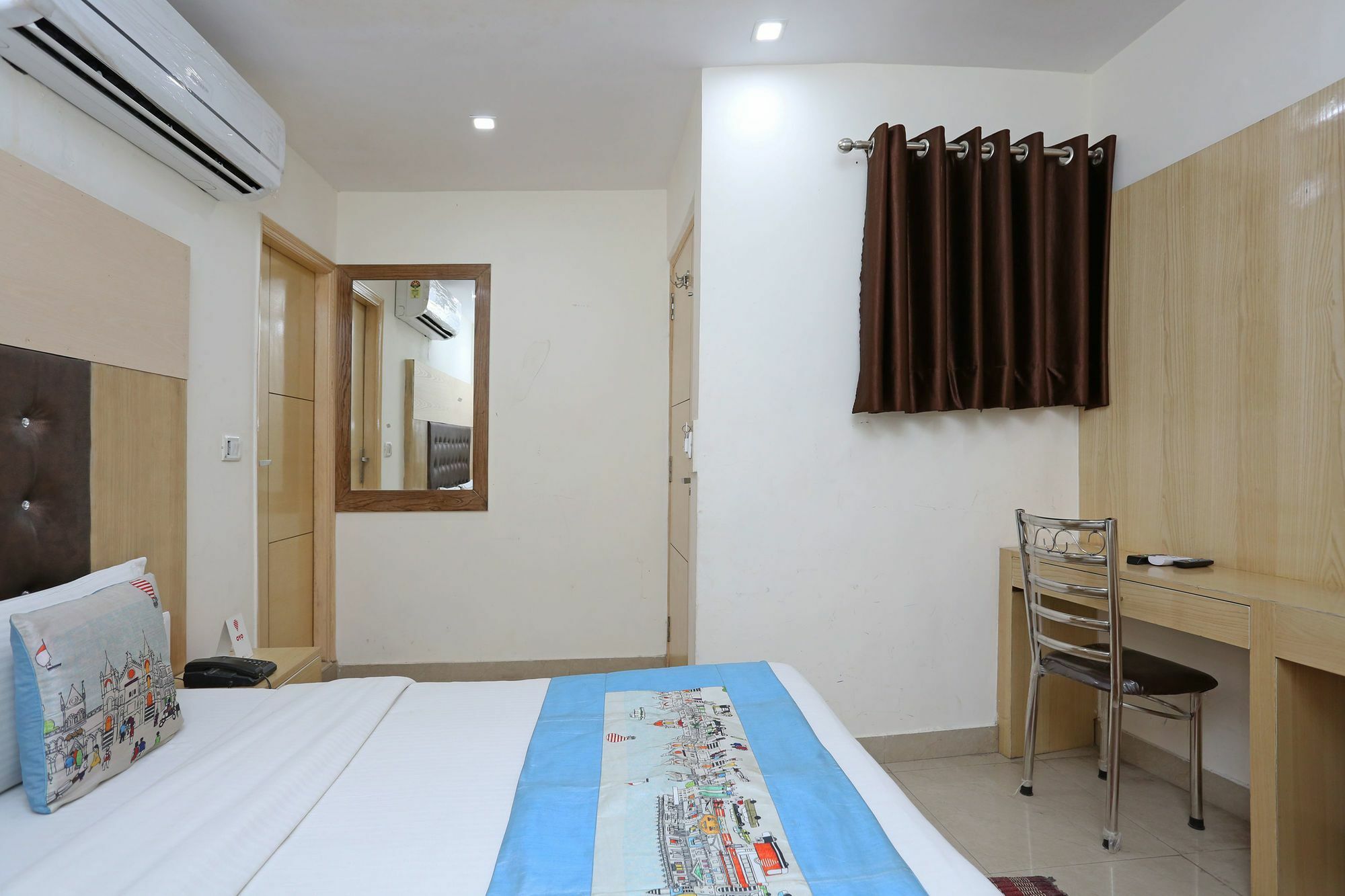 Oyo 9233 Hotel Cottage Lord Krishna Nova Deli Exterior foto